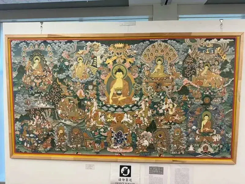 展出的佛传唐卡作品